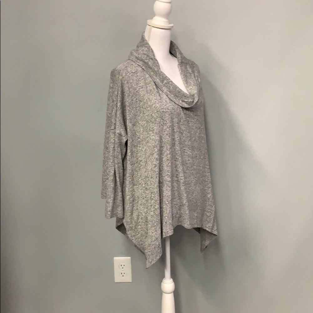 Sweater - Picture 3 of 5